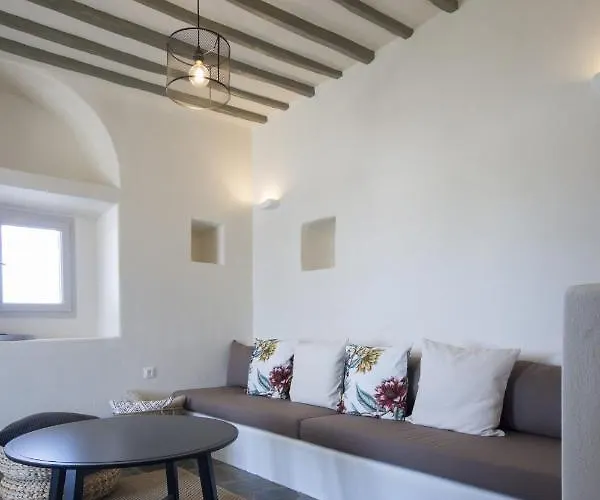 Mykonos Traditional Tavros