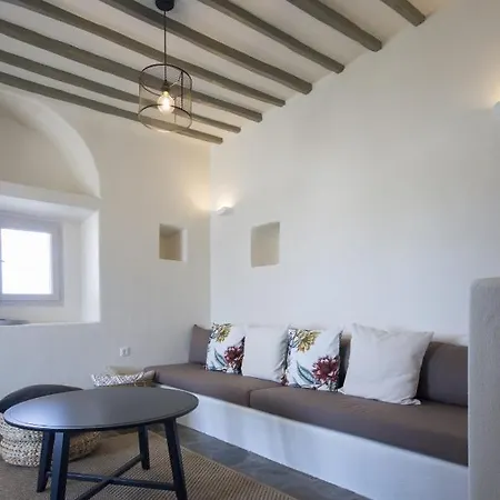 Mykonos Traditional Home Tavros