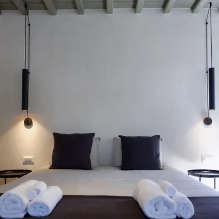 Mykonos Traditional Home Tavros